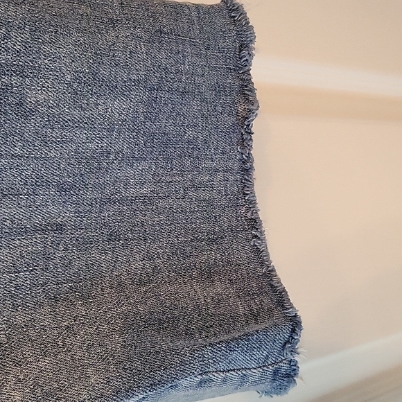 NWOT NY&Co frayed hem jeans - Picture 2 of 6